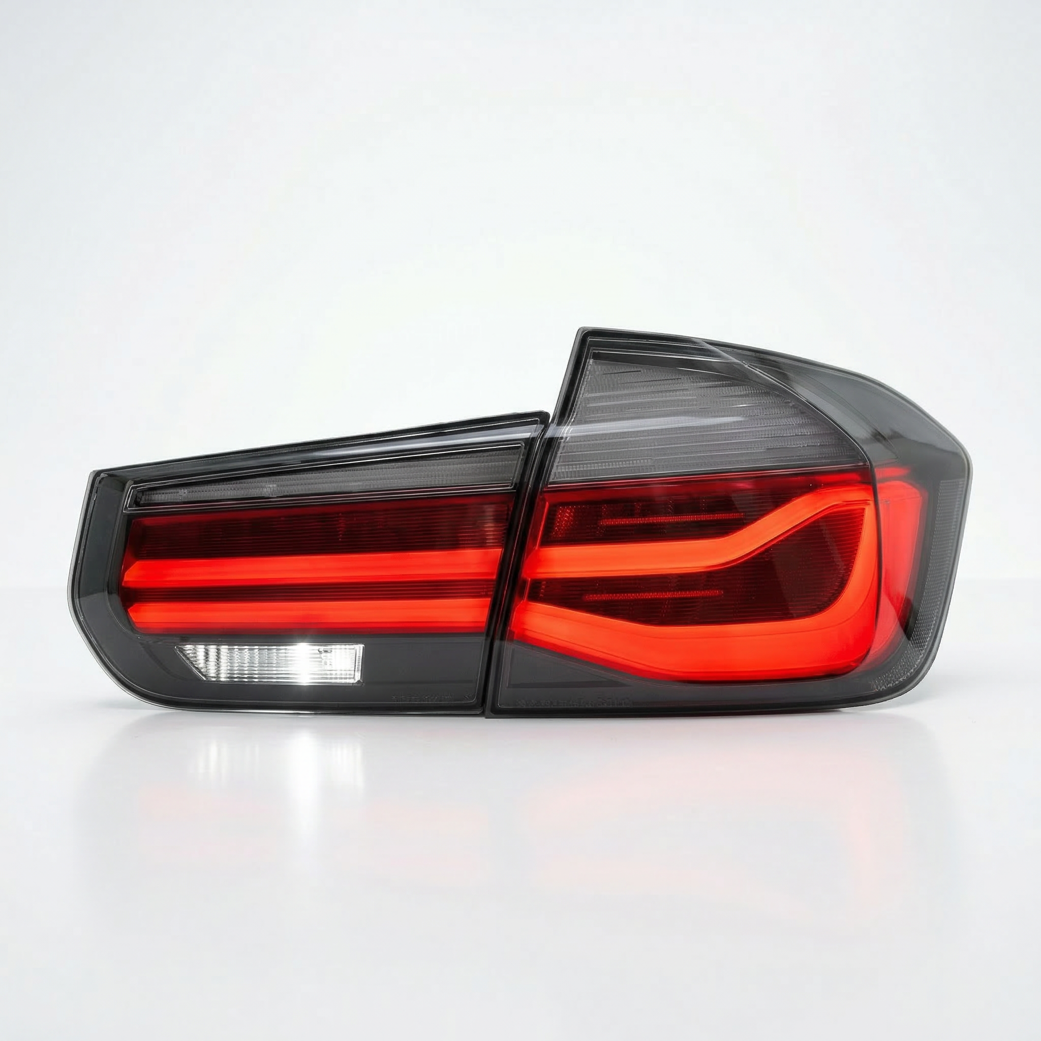美品☆BMW F30 302D 純正 テールライト テールランプ ユニット ライト