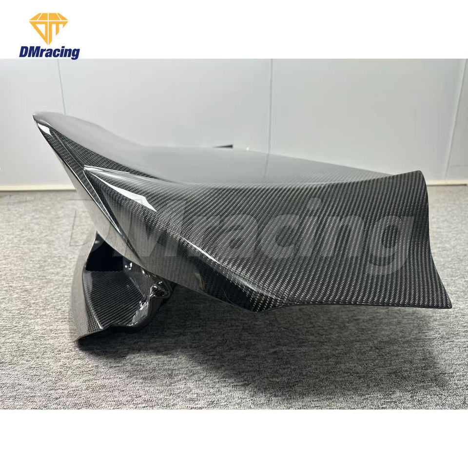CARBONTECH™ ドライカーボン トランクリッド - BMW F92